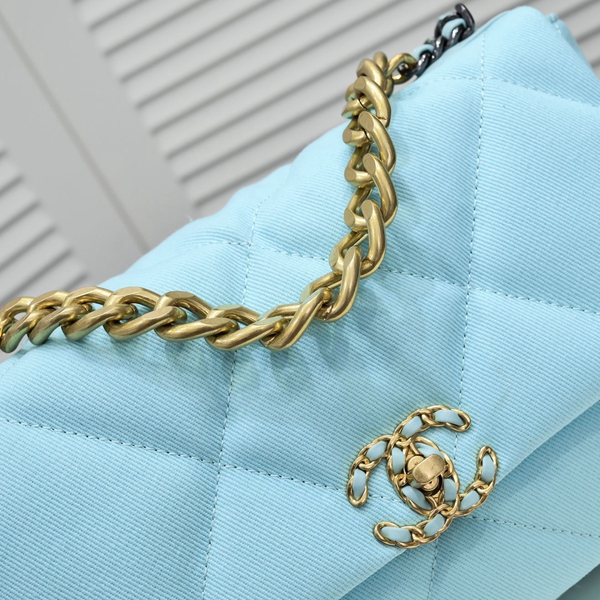 シャネルバッグ素材ディテール